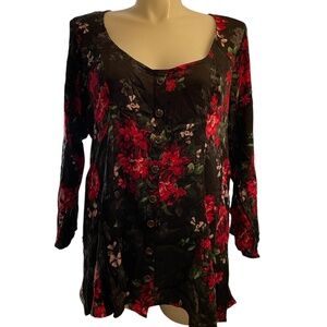Torrid Top 4X Blouse Black red Floral Button Front Fit & Flare Hi Lo Plus New